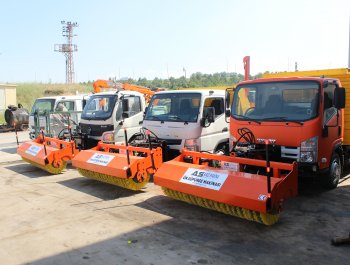 Ön Süpürge Makinası 